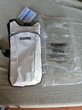 Sojourner Hydration Backpack Holographic Silver Reflective 2L Bladder Run Hiking